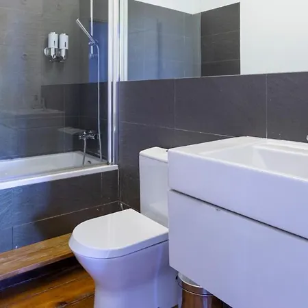 Plum Guide - O Cofre Apartment